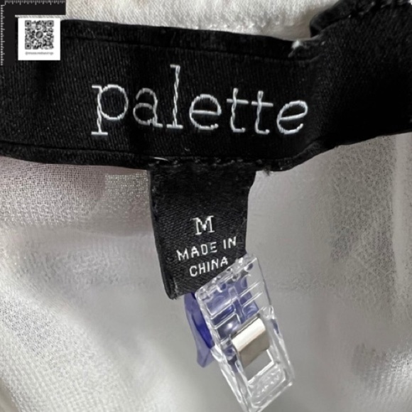 Medium - EUC - Palette - Sheer White with Gold Polka Dots - Picture 7 of 11